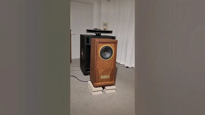 Tannoy Stirling  + LEAK Stereo 230  #music  #bass #speaker