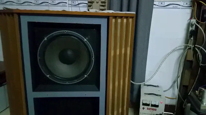 Tannoy Red 15 thùng GRF corner